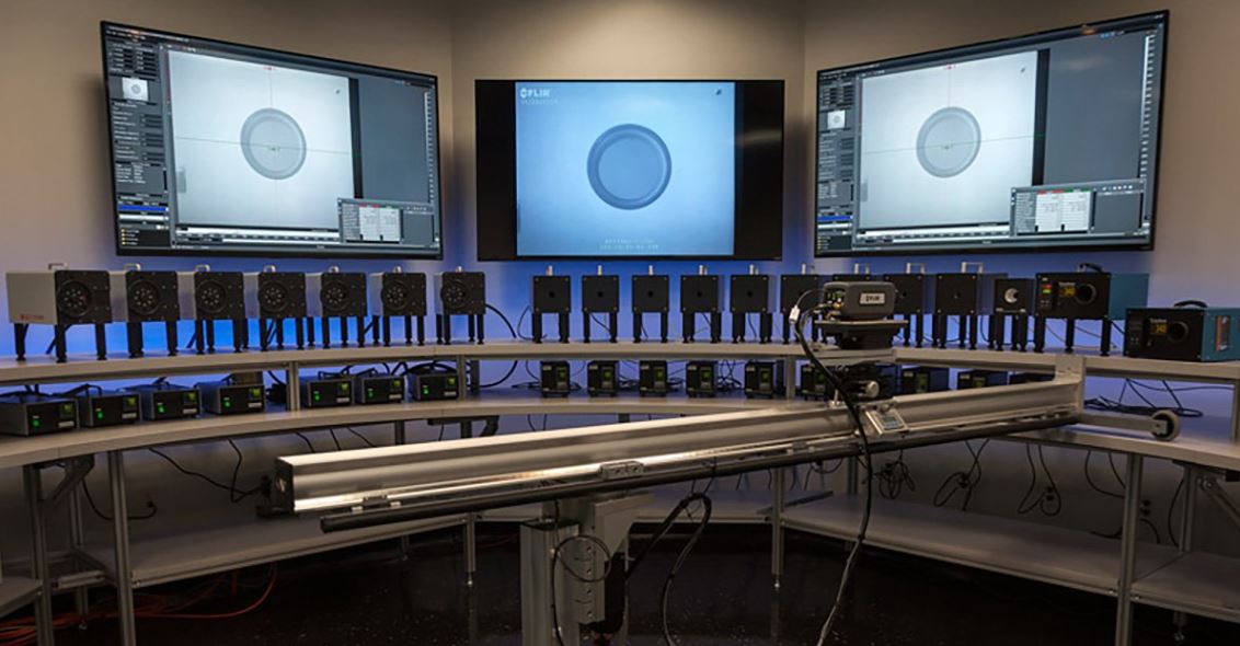 For those who need to measure temperatures accurately using a thermal camera - Think about calibration

flir.co.uk/discover/profe…