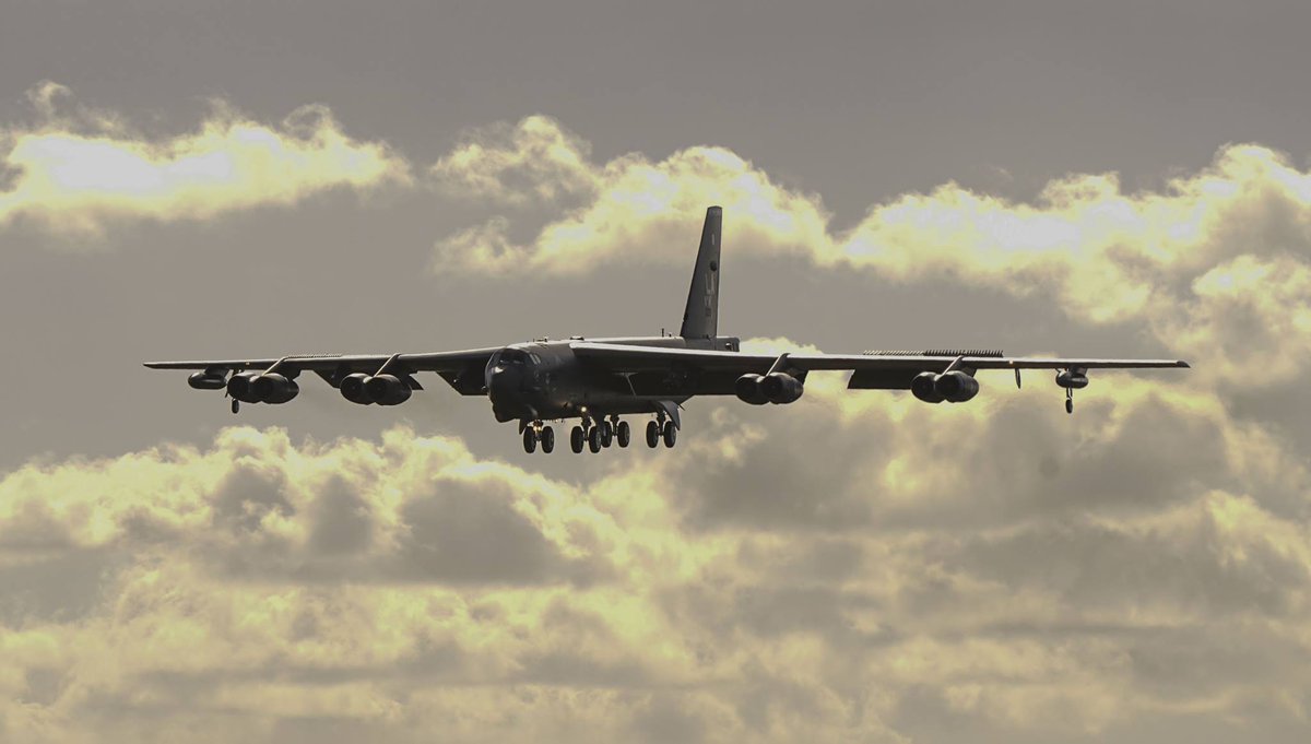 scramble_nl's tweet photo. USAF sends six B-52H Stratofortress bombers to Diego Garcia. Read more at https://t.co/XPRnzPY0zm
#Avgeek #USAF #B52H #Stratofortress #2ndBW #BarksdaleAFB https://t.co/zXdzNNCt7u