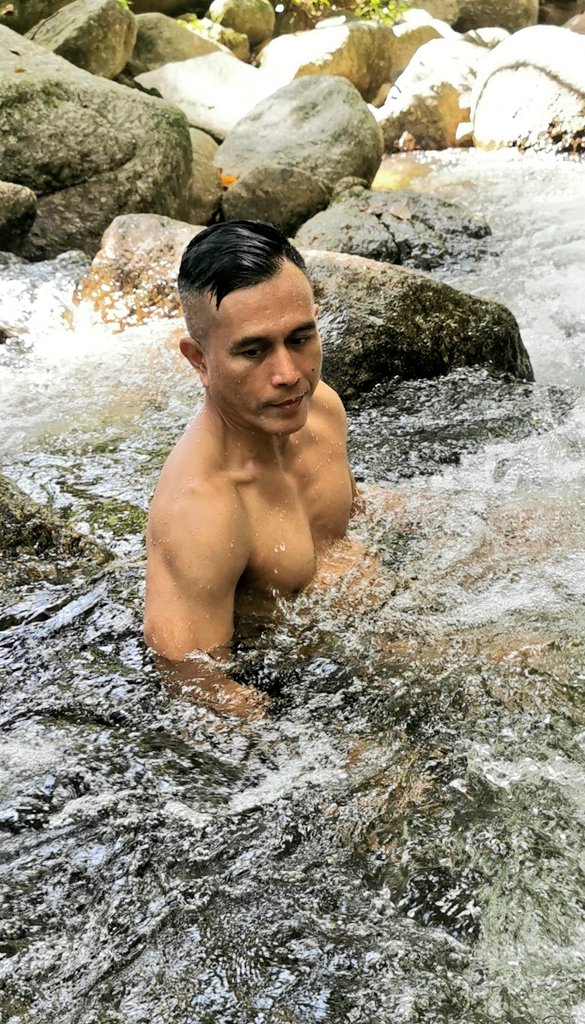 AbangOmar's tweet photo. #mandimanda #airterjun #waterfall #clearwater #awesome
#fresh #cold #nature #florafauna
#best #holiday #cuticutimalaysia
#niceview  #pics  #travelphotography
#explore #wanderlust #instaholiday
#lataairitam #batukurau #perak https://t.co/u2DyieQZdr