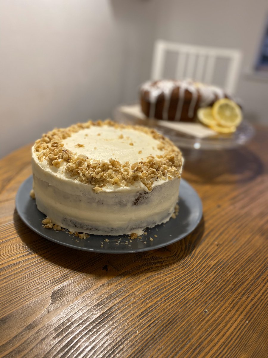 TheJoinersShop's tweet photo. It’s been a busy day baking! 
Why not come and enjoy a slice of our freshly baked carrot cake 🥕 or lemon yoghurt loaf 🍋! We also have homemade rocky road, granola bars and chocolate tiffin!! 

#bakingdays 
#carrotcake 
#lemonyoghurtcake 
#rockyroad 
#granolabars 
#tiffin https://t.co/pHy9NCtUqg