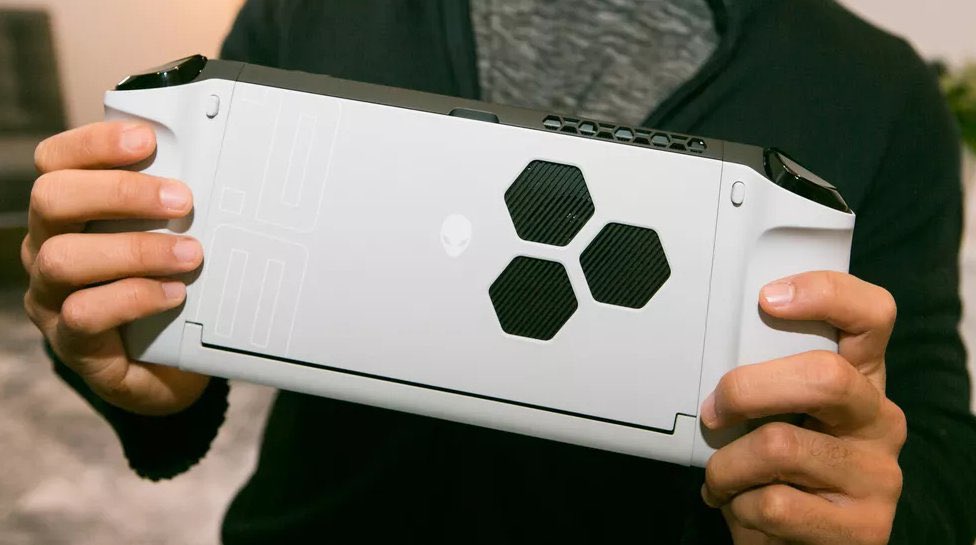 StArt_World_'s tweet photo. Alienware showed its counterpart to the Nintendo Switch - the Concept UFO console, but so far no official specifications are known ...                     #CES2020                                                     #Alienware https://t.co/1mAqGQLNIf