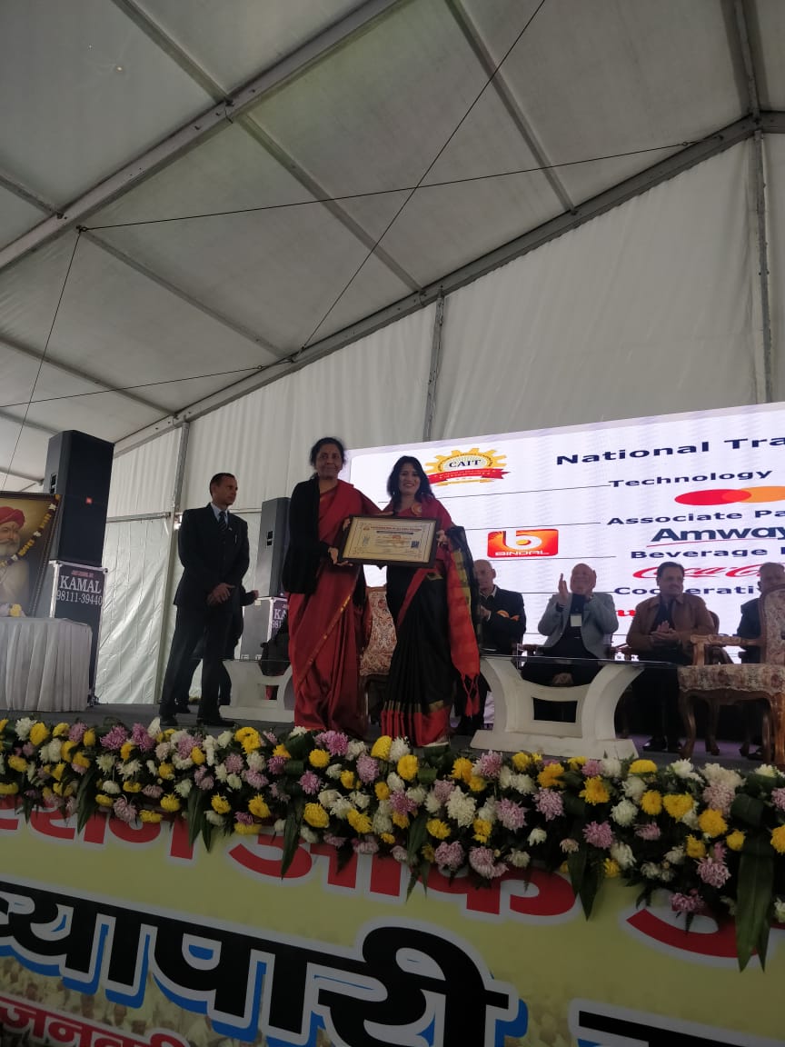 nsitharamanoffc's tweet photo. Smt @nsitharaman attends the Rashtriya Vyapari Mahaadhiveshan at the Ramlila Ground, New Delhi, organised by the Confederation of All India Traders (CAIT), and addresses a gathering of traders from across the country. https://t.co/5RHMrasLbB