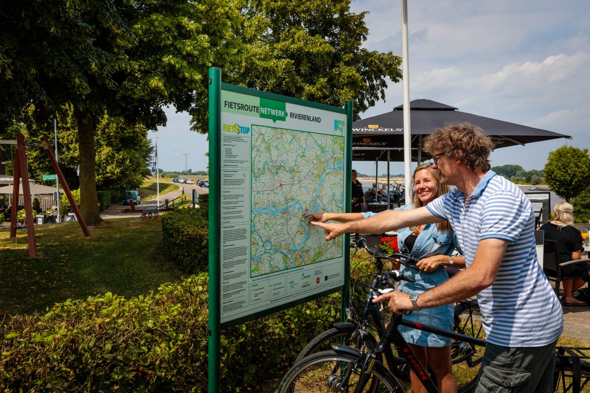 In 2020 gaan we #BetuwsBest nóg verder op de kaart zetten! En dat doen we met een nieuwe #fietsroutekaart samen met onze partners. Wil jij ook een vermelding op de kaart? Ben je #streekproducent of verkoper en gevestigd in de #Betuwe? Meld je dan snel aan! bit.ly/35qQ6gA