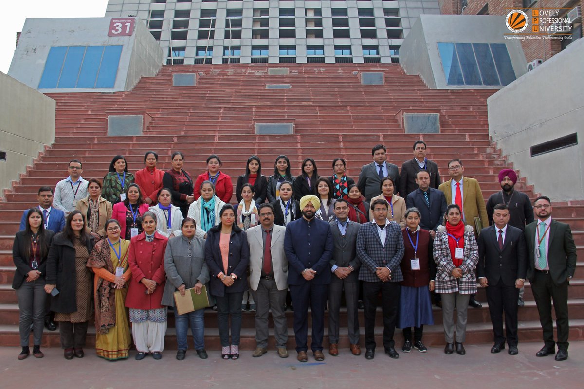 lpuuniversity's tweet photo. Under our #CSR Activity "Disha", LPU conducted the "Principals Conclave" that witnessed discussions about emerging trends in #Education, & "Growth Sessions" for enhancing leadership skills, experimental learning, etc.
#PrincipalsConclave #Events #Education #ThinkBIG https://t.co/WkFVVTwxdy