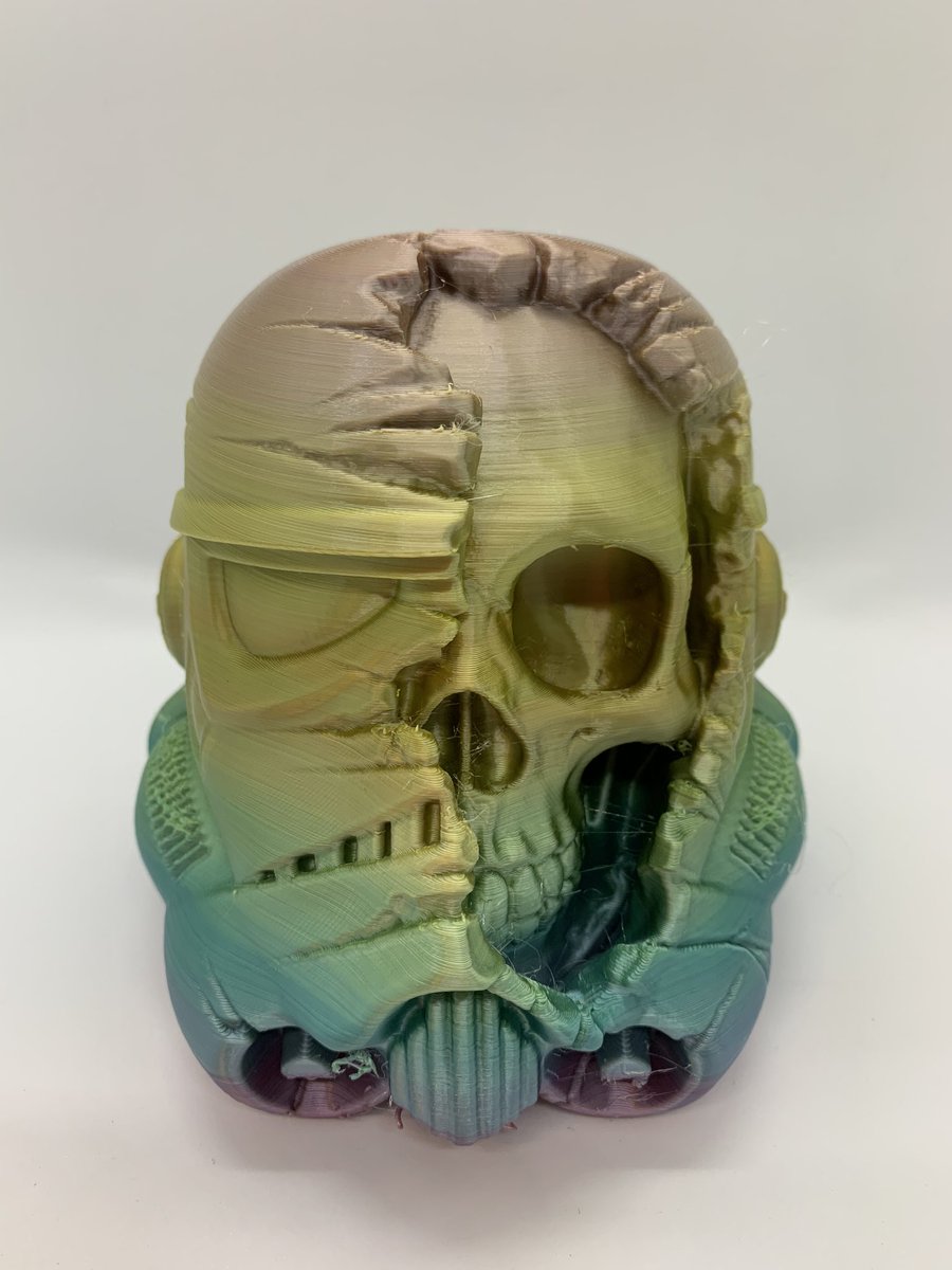 TTYT3D's tweet photo. Here is the Rainbow  #SilkPLA #Filament isn’t that shiny?!? The Stormtrooper never looked so silky! #StarWars     #3dprintingindustry  #3Dprinted #3dprinter  #3Dprinting #Yoda     #TheForce #BabyYoda #Skywalker   #LukeSkywalker https://t.co/yobDeP3PVZ