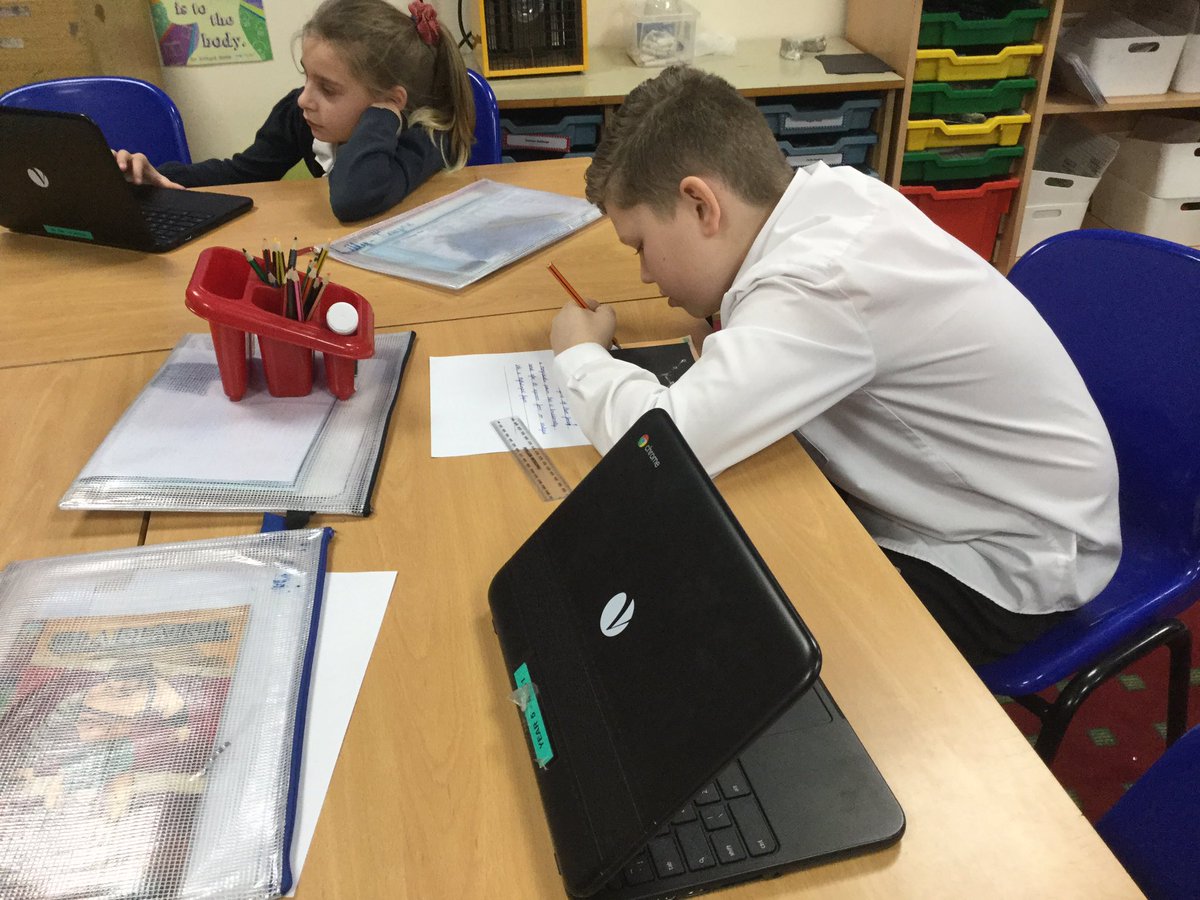 stafford_leys's tweet image. 👨🏻‍🚀Space launch day! #Staffordleys #class16 #kids