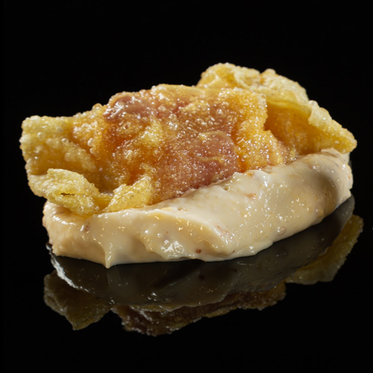 Gracias por atreverte a probar lo desconocido y a sentir cada textura. Porque tu experiencia gastronómica es nuestra razón de ser, gracias por elegir disfrutar de cada momento con nosotros. 

Bienvenid@ a casa, bienvenid@ a Sasha😊
📷 Emilio Simón by <a href="/elioestudio/">Elio Estudio</a>
.