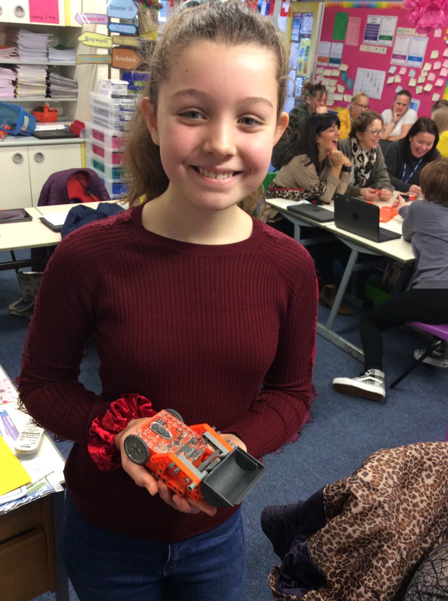 New Inn Primary tweet media