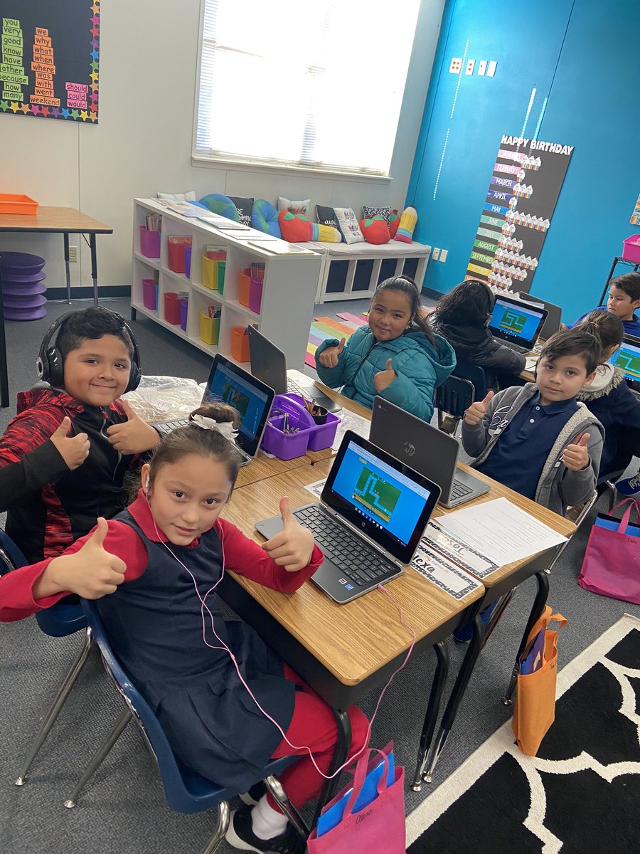 MrsConnerCFB's tweet photo. CFB Hour of Code #cubscode #hourofcode @CFBISD @librareprincess @CentralCFB https://t.co/Ag9M3l8nhm