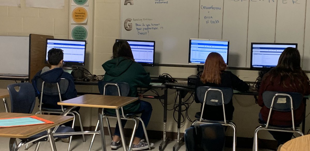 YLopezCounselor's tweet image. Teaching Ss how to use hac and get a plan going to raise their grades! Starting the new year with goals! #JorsanMSLegends #RomerosRegulators