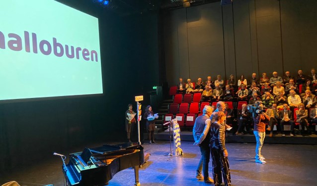 Superburen in het zonnetje gezet door burgemeester Boumans -  doetinchemsvizier.nl/lees/910125/ti…