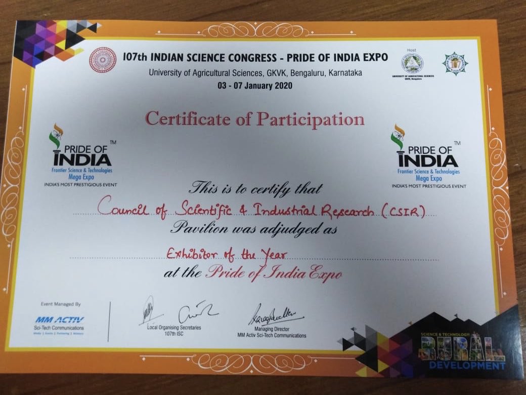 CSIR_IND's tweet photo. CSIR is pleased to have been adjudged as Exhibitor of the year at Pride of India Expo. Being presented by Hon’ble Vice President in Presence of Hon’ble Chief Minister of Karnataka. #IndianScienceCongress @PMOIndia @drharshvardhan @shekhar_mande @ISCPOIEXPO https://t.co/BvLILaHBqM