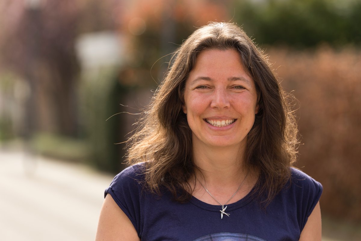 2020 luiden we mooi in met onze Bites Business op 20 januari. Thema deze keer: ontdekselen, ergens een deksel vanaf halen en ontdekken wat eruit komt. Benieuwd hoe deze denkwijze jou vooruit helpt als ondernemer? Mieke Miltenburg neemt je mee. starterssucces.nl/agenda/bites-o…