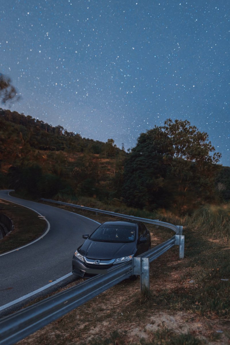 platyputs's tweet photo. 5.1.20 🛸✨#stargazing https://t.co/XP4E8qTzer