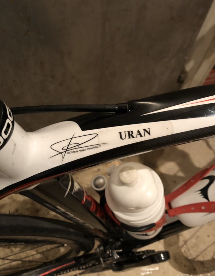 Me han robado la bicicleta durante estos días en el barrio de Buztintxuri. Es una Pinarello DOGMA 60.1 del año 2008. Se agradece la difusión y la colaboración y en el caso de que alguien la viera que se ponga en contacto conmigo. La denuncia ya está puesta. Muchas gracias!!!