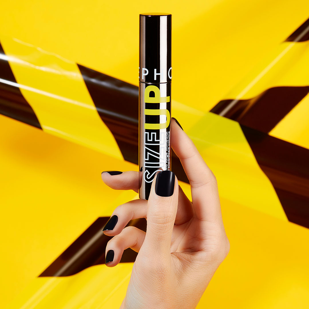 EL TAMAÑO SÍ IMPORTA🚧! Di hola a la nueva máscara vegana SIZE UP @sephoracollection Consigue unas pestañas XXL de larga duración en segundos. Fórmula vegana, enriquecida con microperlas voluminizadoras. ¿Ganas de probarlo? Ya en tiendas Sephora y https://t.co/YKh2yB4TWr 🖤 https://t.co/nb1Vpv9CGe