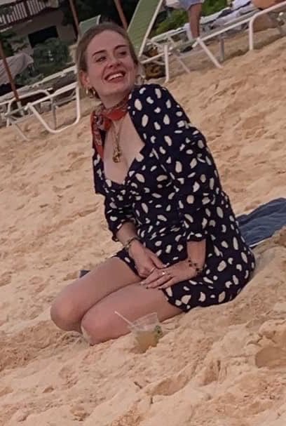 GlamOfficial's tweet photo. New year. New decade. New ADELE.

So the news is @adele has lost 3-stone of her body weight, which equals 19.05 kilograms and debuted it ringing in tadehe new year in the Caribbean. Here she’s wearing a $380 @reformation Mini Dress 📸 @thesun

#GlamOfficialStyle #adele #adele2020 https://t.co/hmc9BtLAWU