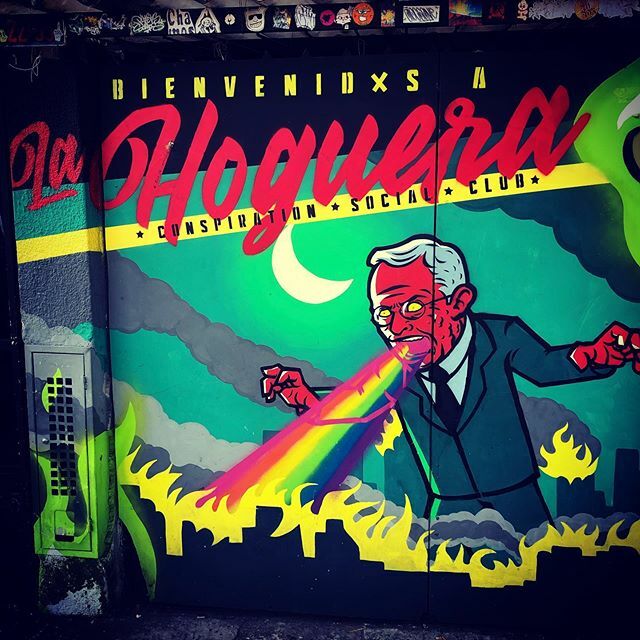 computershots's tweet image. #notchapinerobutitrulez #graffiti #stencil #streetart #bogotart ift.tt/2Qup8Ay