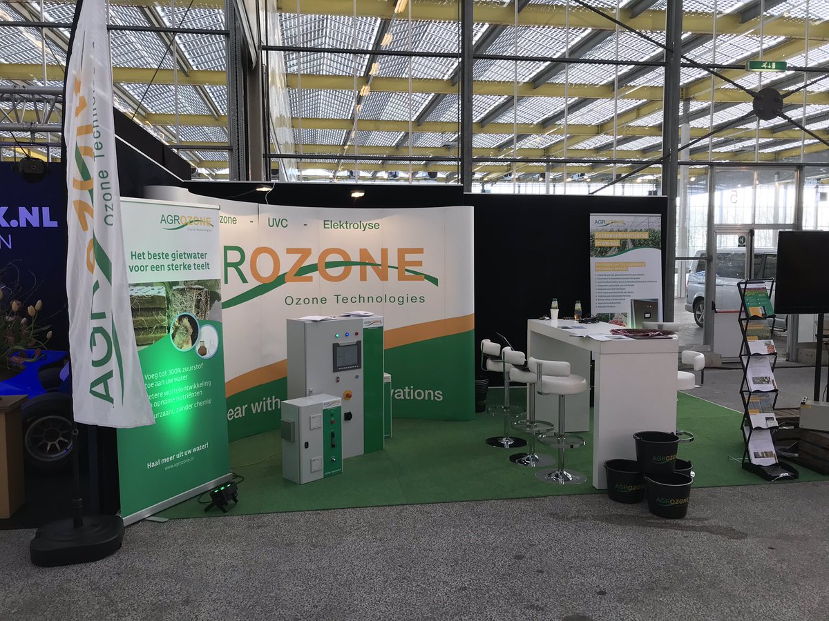 RinzeAgrozone's tweet photo. We zijn begonnen! Meer weten over (geen) uitval in de bewaring? We staan in stand 2C20 op de SMTB in Vijfhuizen. #Luchtkwaliteit #Emissieloos #Waterkwaliteit https://t.co/GBUtZJgmab