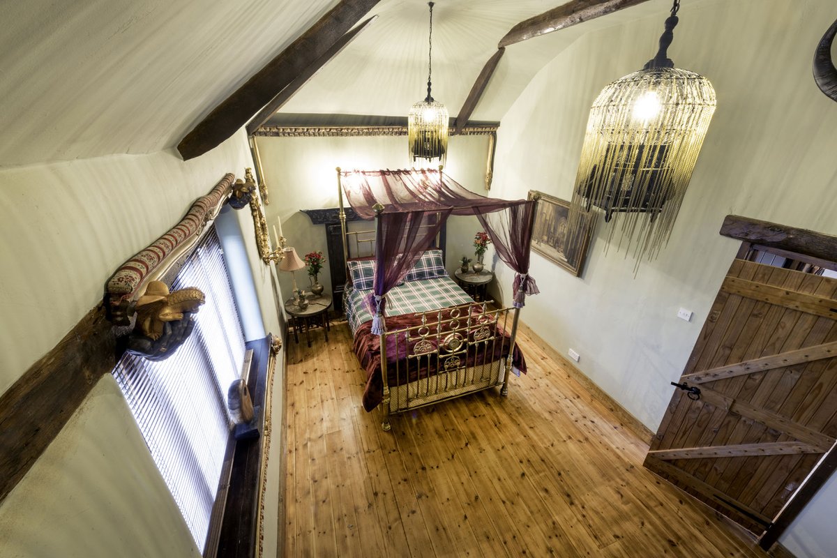 BraveBoutique's tweet photo. Please take a look at our new press release and products with @pressloft from our first photo shoot with Spot Hardie #poldarks photographer. #interiordesign #cornwall
https://t.co/ddridIslrT https://t.co/KPbEwMU3z4