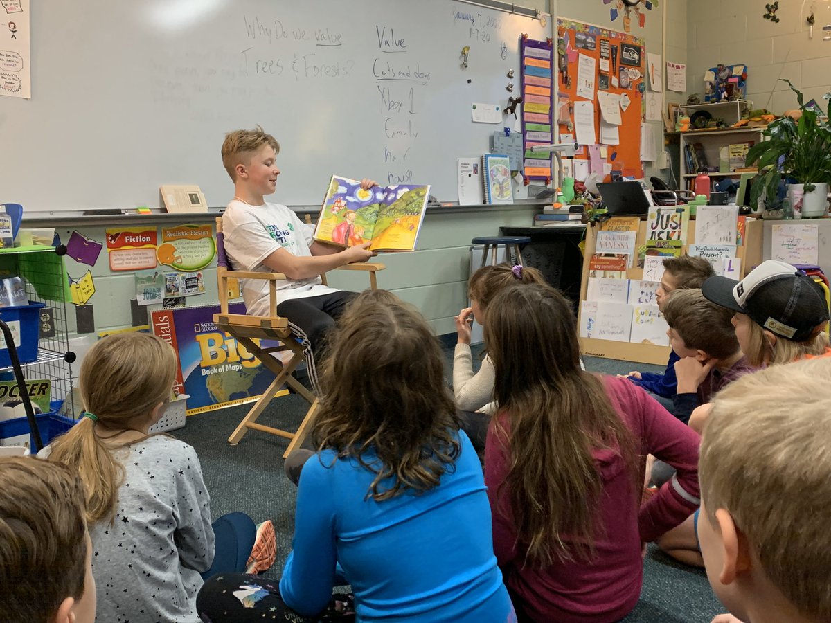 RESGrade3's tweet photo. We’re so lucky to have a few 7th graders come teach about forests and trees for the next few weeks.  These students are working on leadership skills &amp; environmental stewardship with UVM Extension &amp; 4H! #mmuusd #community https://t.co/FM0sUMA5nc