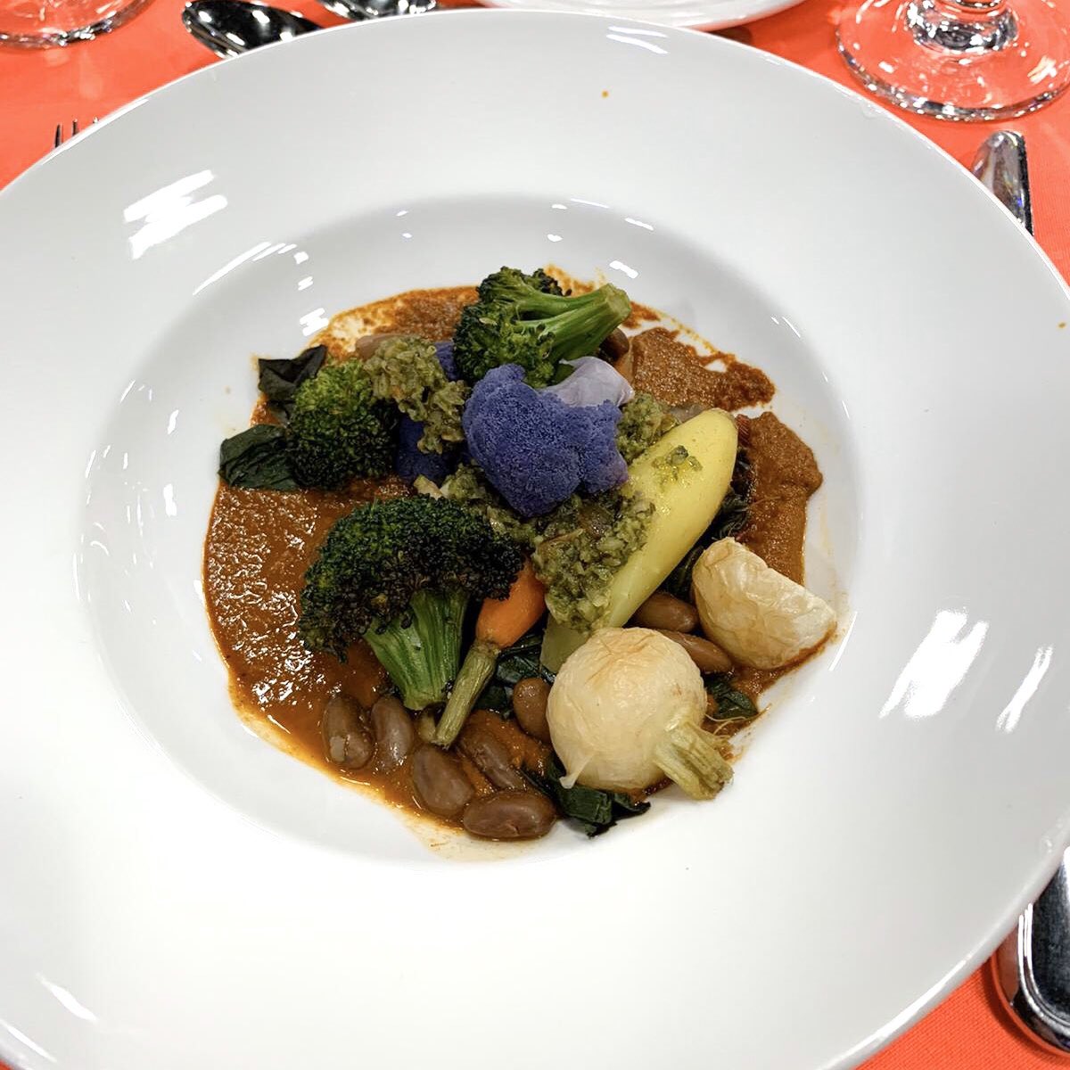 IMEX_Group's tweet photo. We hope you enjoyed our Meatless Monday lunch at #PCMACL yesterday. By going meatless, we saved 932,000 gallons of water and 6,510kg of CO2! @pcmahq https://t.co/kPy8sKyVpm
