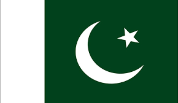Mariam__here's tweet photo. Sab sy pehly Pakistan💚🇵🇰
#StayNeutralPakistan https://t.co/c7WdLFWGj8