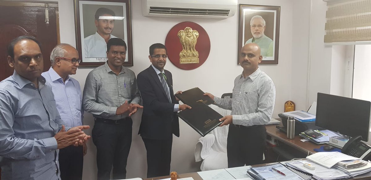 EESL_India's tweet photo. Focused on accelerating our #CleanEnergy initiatives &amp; #EnablingMore environmental benefits, we're pleased to announce that we've signed an MoU with New &amp; Renewable Energy Development Corp. of AP (NREDCAP) for implementation of 50 MW Small #Solar Power Plants #10SaalBemisaal https://t.co/6hHtIFh9Q0