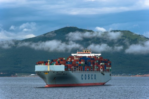 container_news's tweet photo. #COSCOPacific fire update: Hold cargo causes fire on board mega vessel https://t.co/XEgWdeVBY3 https://t.co/8jF2Dz7QKI