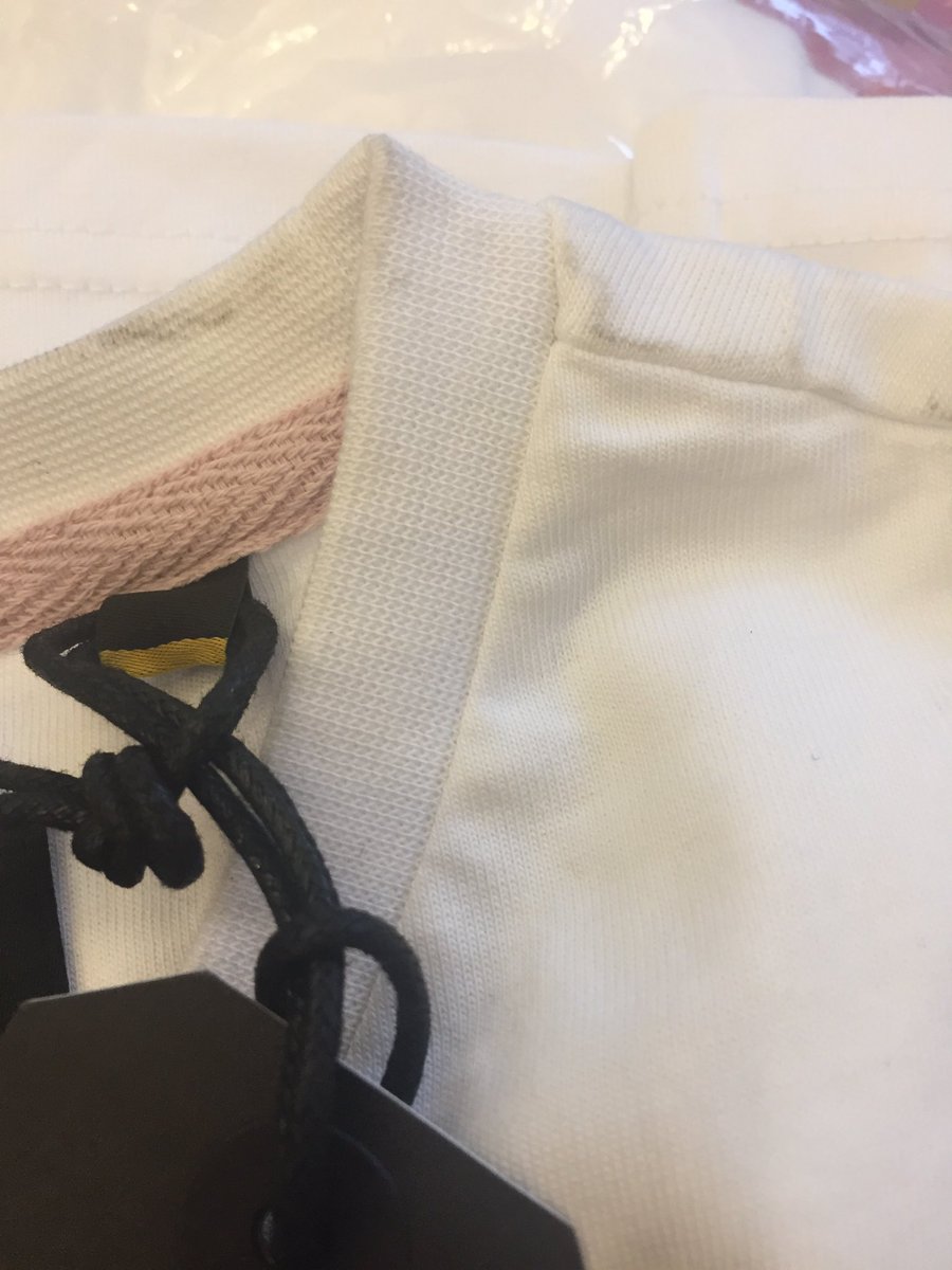 ⁦<a href="/houseoffraser/">Frasers</a>⁩ this arrived yesterday (ordered on 16th Dec)You don’t have a telephone no that can be answered you now don’t reply to private messaging.No customer service and you think it’s ok to send out something this badly soiled. Delivery bag was intact