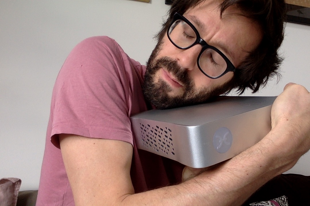 I'm looking after this new baby. It's going to change everything i know about the internet, which means it will change my life, which means i can finally buy some new socks. All to be revealed, one tap step at a time. <a href="/tehilder/">Trevor E Hilder</a> <a href="/dilgreen/">Dil Green: Novel: -Money/-Governance/-Wisdom</a> <a href="/H_O_L_O_/">Holo</a> <a href="/michaellebor/">Michael Lebor</a> <a href="/DRoseMoS/">David G Rose</a>