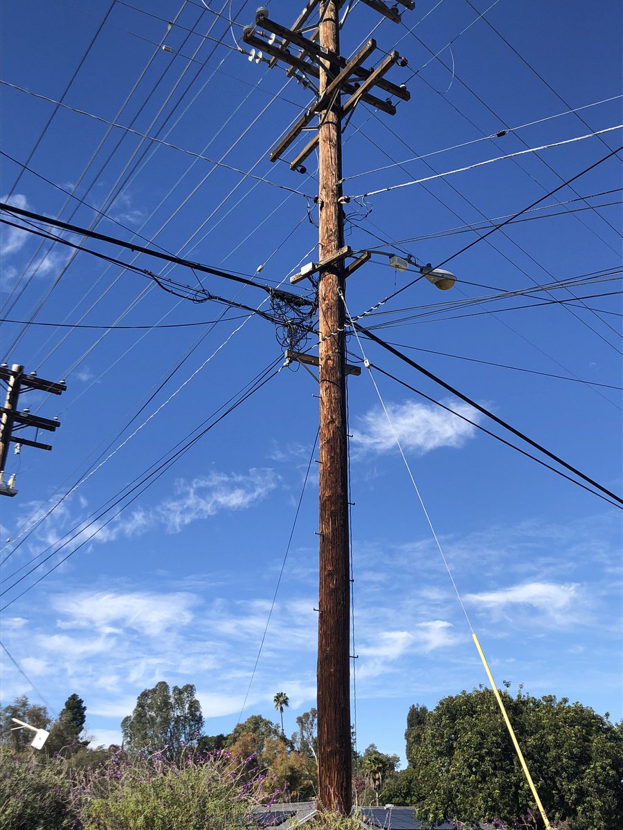 This doesn’t seem to be safe/quality work. Is this the new standard <a href="/CoxComm/">Cox</a> <a href="/ATT/">AT&T</a>