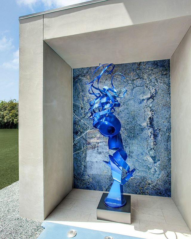 ariastonegall's tweet photo. Imprinted in our psyches as a restful color, blue brings a sense of peace and tranquility to the human spirit, offering refuge. To celebrate @pantone's 2020 color of the year, Classic Blue, @ariastonegallery will be showing off our best and most beautifu… https://t.co/KLLVmngvNm https://t.co/DJhRJ6pjLr