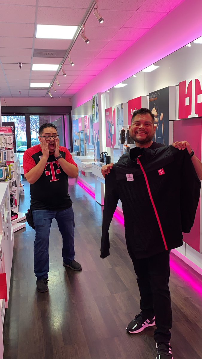 Roberto (@kingruiz84) on Twitter photo Got some merch from <a href="/RealEWInc/">Exclusive Wireless</a> #EDUBNATION <a href="/anthonyheng82/">Anthony Heng</a> <a href="/tommyhheng/">Thomas Heng</a> <a href="/nazarma/">Nazar A.</a> <a href="/isaac2691/">I</a> <a href="/onblanco7/">Oscar Blanco</a> THANK YOU FOR THE NEW 🧥 #T-Mobile @EWStore1168 Got some merch from <a href="/RealEWInc/">Exclusive Wireless</a> #EDUBNATION <a href="/anthonyheng82/">Anthony Heng</a> <a href="/tommyhheng/">Thomas Heng</a> <a href="/nazarma/">Nazar A.</a> <a href="/isaac2691/">I</a> <a href="/onblanco7/">Oscar Blanco</a> THANK YOU FOR THE NEW 🧥 #T-Mobile @EWStore1168