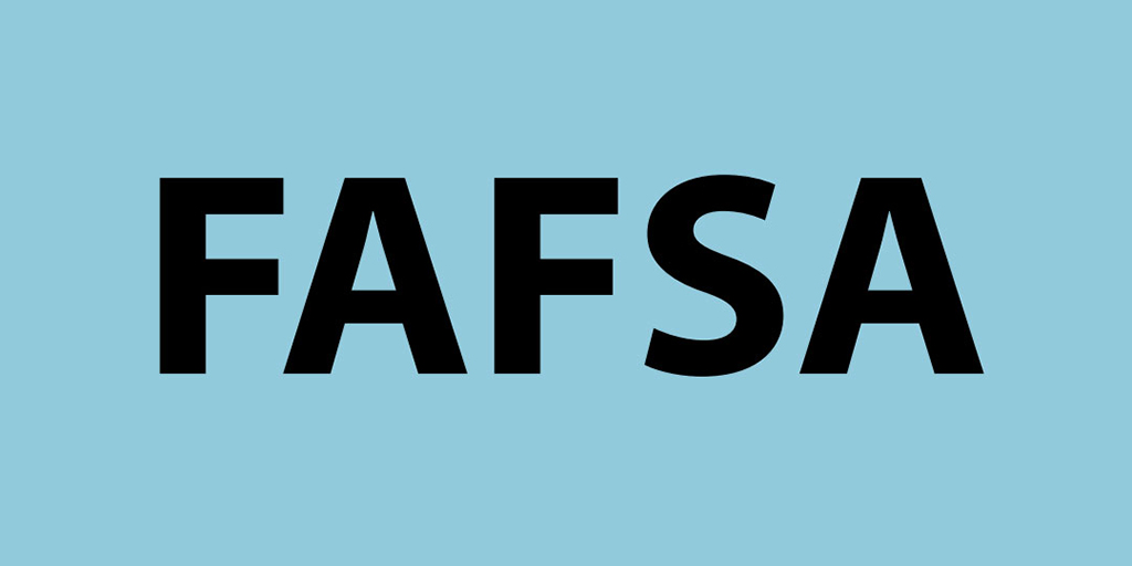 ISACFinAid's tweet photo. Hay una nueva Solicitud Alternativa para Ayuda Financiera de IL para estudiantes calificados #indocumentados y #transgenero. La mayoría de los estudiantes aún llenarán la #FAFSA para asistencia federal y estatal.  Más información https://t.co/r6laTAUloL #AlternativeAppIL https://t.co/XUpKMGjV1z