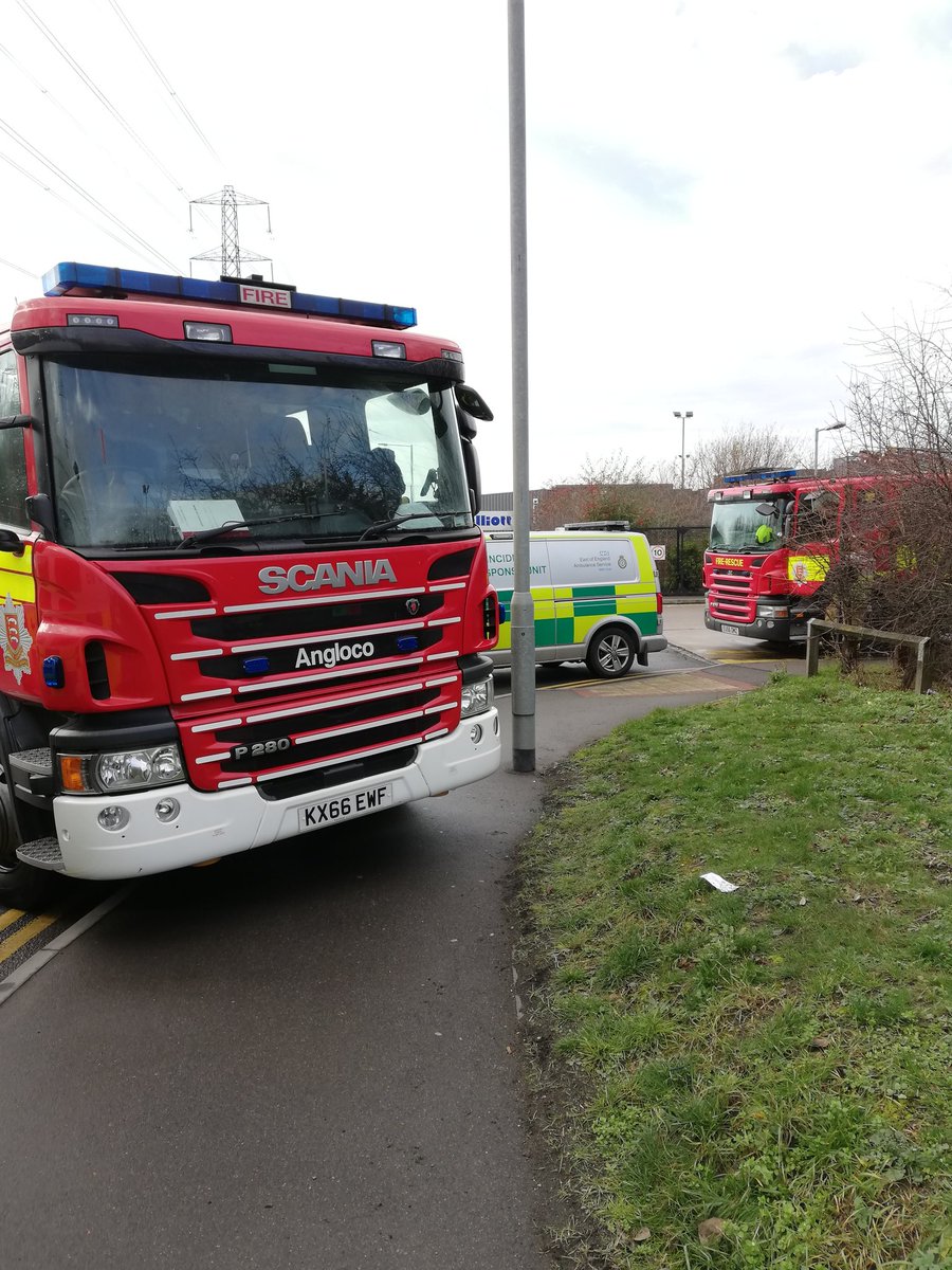 On scene police commander for this today in Grays.  Great joint response from all agencies over 24hrs, proving that true friendships made in 'peacetime' pay off on the big day.  #JESIP <a href="/ECFRS/">Essex Fire Service</a> <a href="/thurrockcouncil/">Thurrock Council</a> <a href="/ThurrockCSP/">Thurrock CSP</a> <a href="/EssexPoliceUK/">Essex Police</a> @trijimpalm <a href="/RealNeilFenwick/">Neil Fenwick</a> @CSuptGPavelin