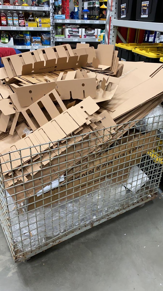 emilylakino's tweet photo. Gotta love that cardboard out of Lexington! @BlueBoxR1 https://t.co/YhV0kBtDyU