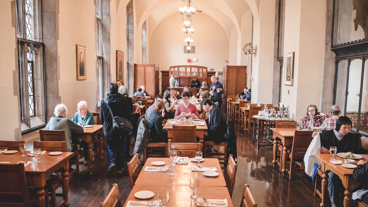 GalleryGrill's tweet photo. Happy New Year! Thanks to all the guests that attended Winter Cheer and helped us make the season bright! A special thanks to our sponsors @Manulife, @MBNA_Canada and @TDInsurance! Preferred rates and advantages are available to the #UofT community. Visit: https://t.co/oJuYhg6Z9h https://t.co/ZL4J8bQbAi