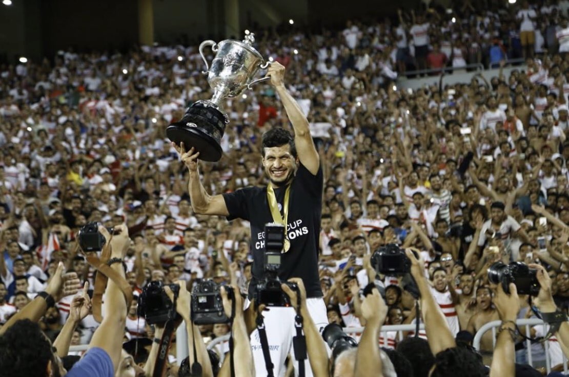 كانت محسومة لبلايلي بعد الفوز بشامبيونزليج وكاس امم في نفس السنة لكنها خطوة على طريق إنصاف لاعب بيبذل الدم في الملعب من اجل فريقه، لاعب مستواه يرتفع وينخفض شأن كل اللاعبين لكن عمرك ما تقدر تجمع اسمه وكلمة تخاذل في جملة واحدة