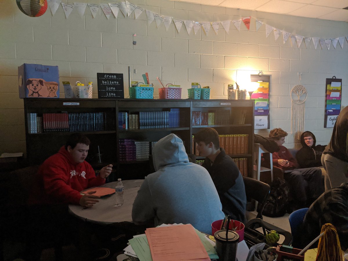 AmbrogioWLHS's tweet photo. 5th and 6th hour did NOT disappoint!! We are ready for persuasion and debate in D5!! Thank you so much to ALL of my students for engaging these first two days back!! #islander #afterbreak #dontforgetyourhomework https://t.co/jVugAgpQ8S