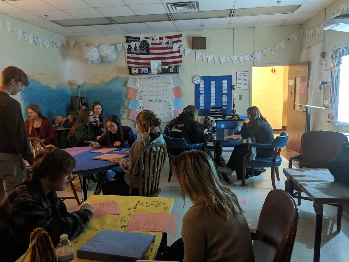 AmbrogioWLHS's tweet photo. 5th and 6th hour did NOT disappoint!! We are ready for persuasion and debate in D5!! Thank you so much to ALL of my students for engaging these first two days back!! #islander #afterbreak #dontforgetyourhomework https://t.co/jVugAgpQ8S