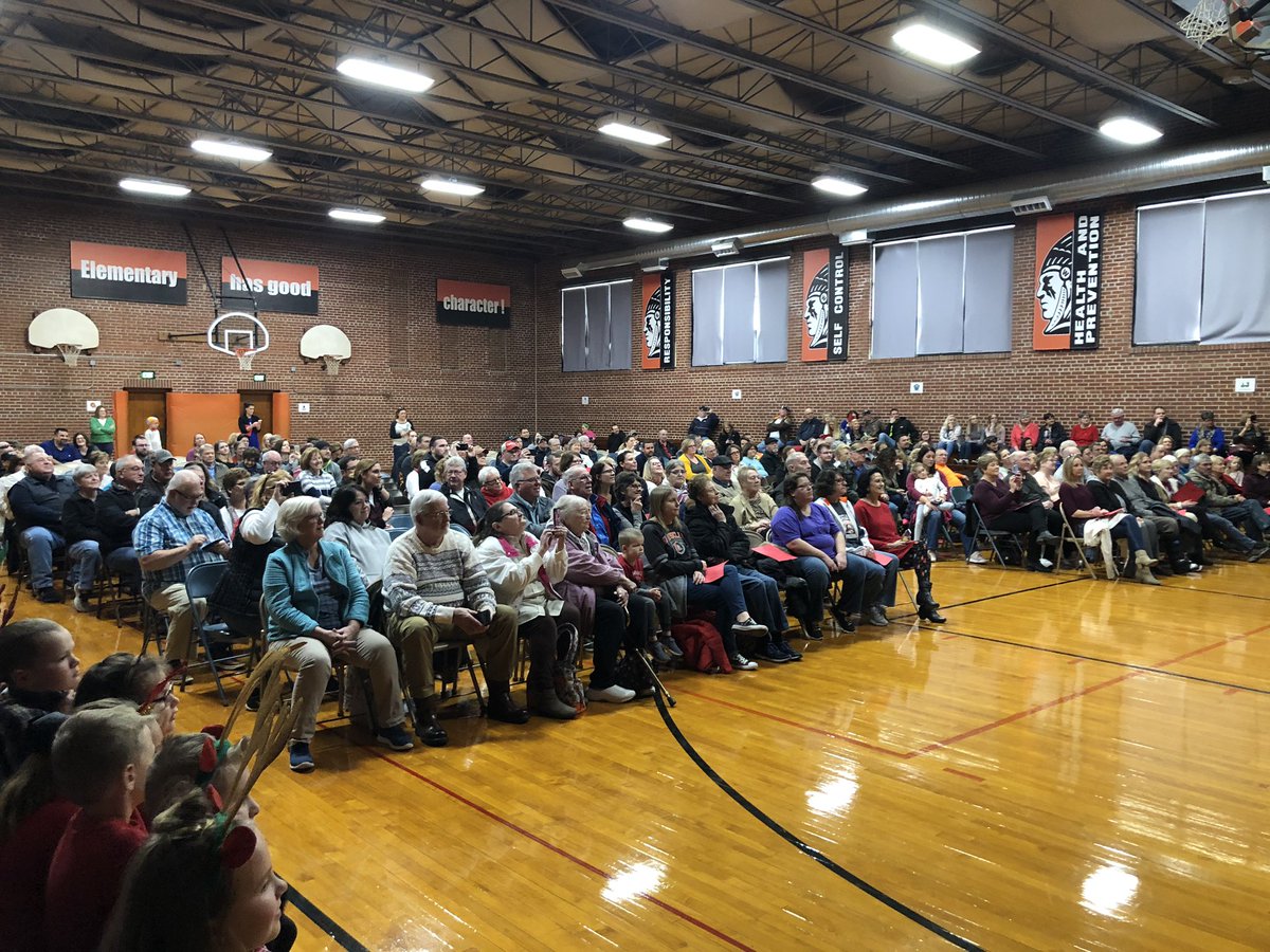 Our first concert of the day is in full swing! #merrychristmas #wesclinwarriors