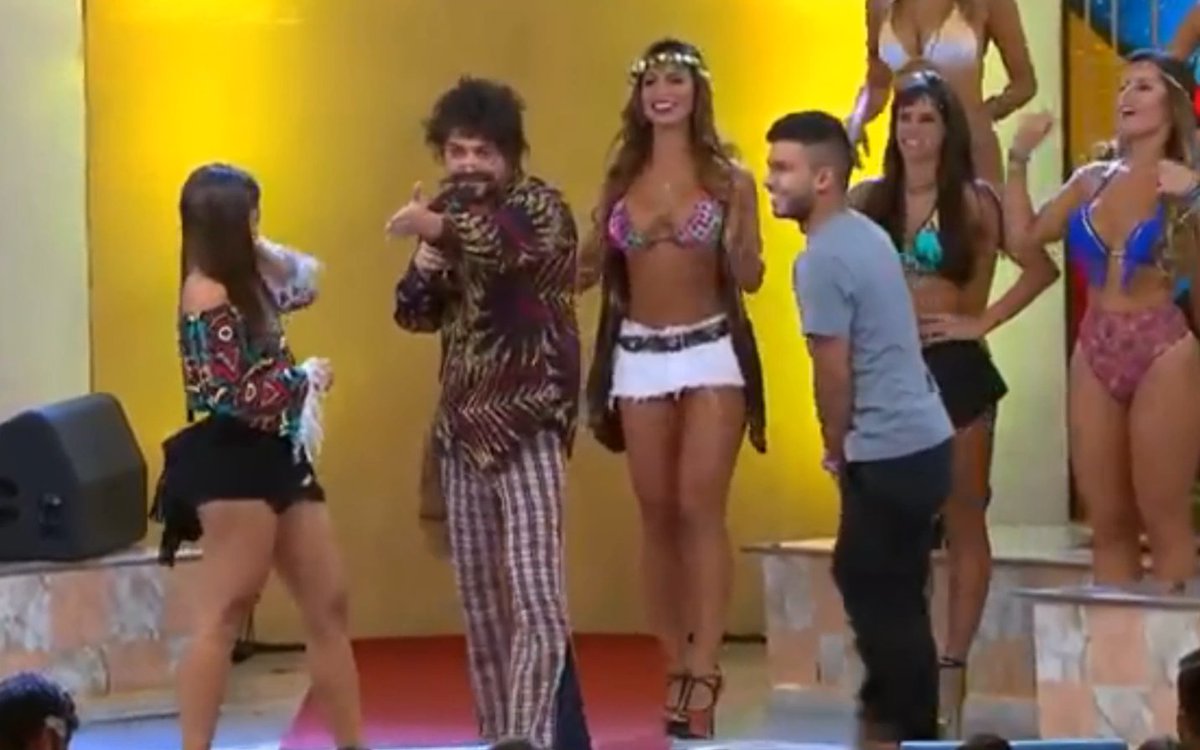 Homens em Apuros 2 on X: Ballbusting in Brazilian TV Show. You can see  this video in @em_homens t.coZMzaHQQ0PB  X