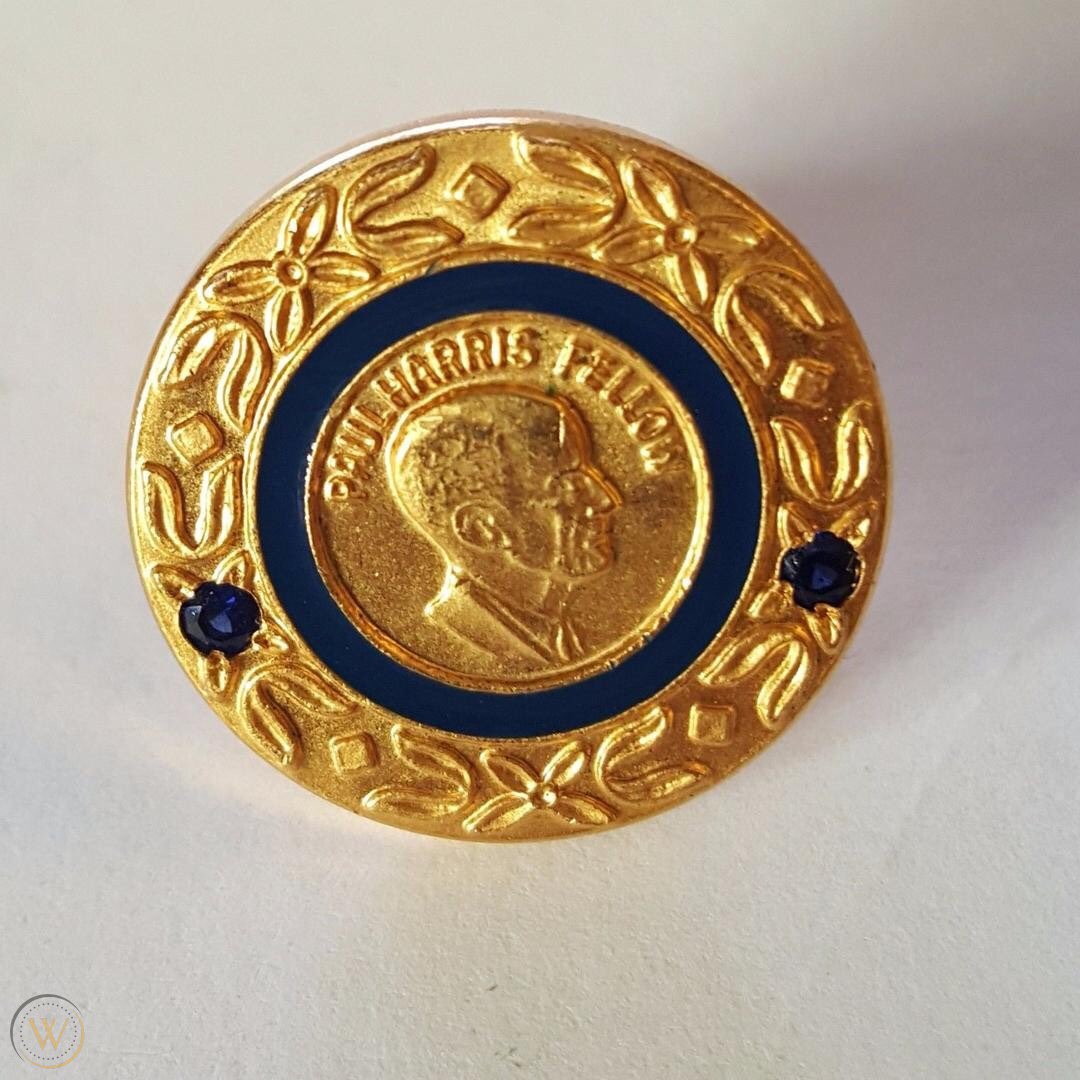Årets første møde med #nytårstorsk og tale fra såvel præsident som elect. Og en rekord: 50-års nål og #PHF med dobbelt safir til vores ærede medlem <a href="/Rotary/">Rotary International</a> #Rotarydk #alletidersroskilde