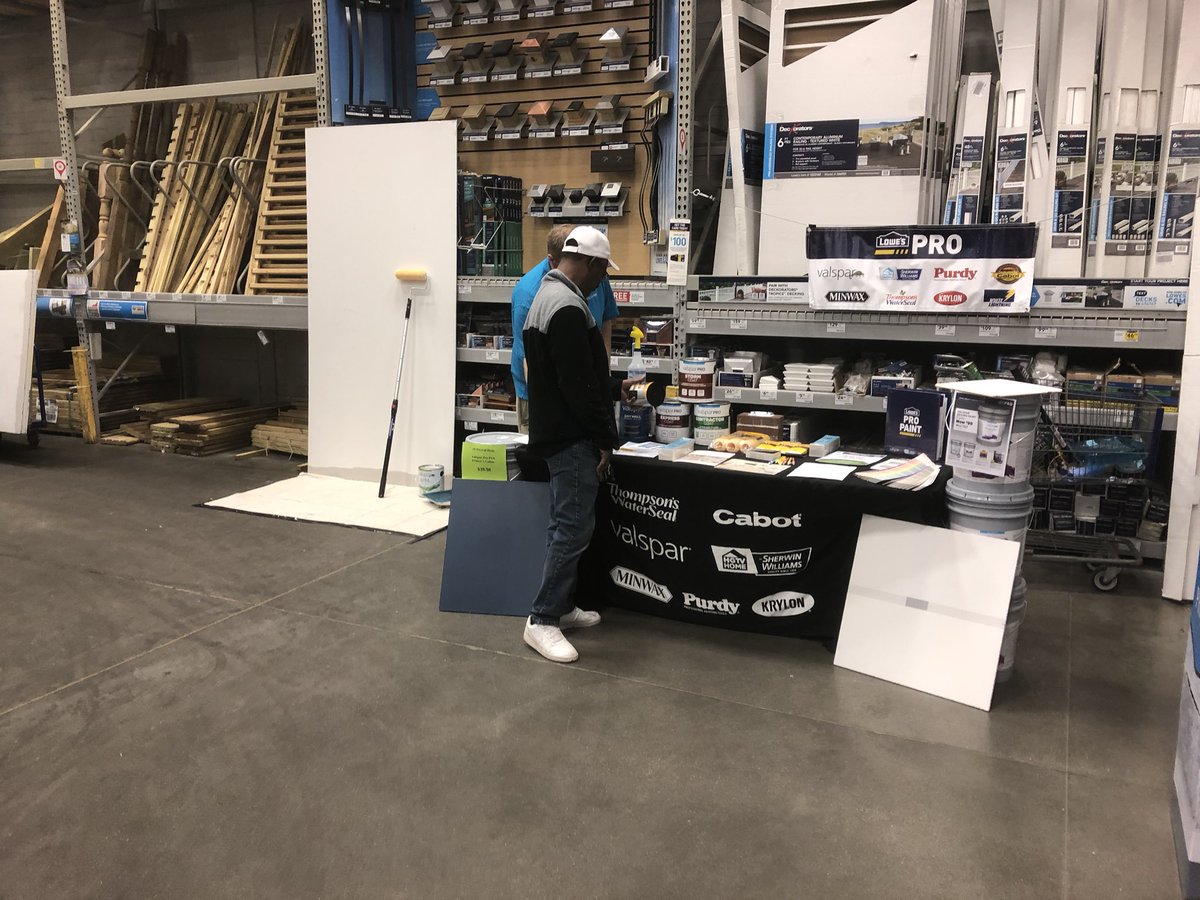 kfloy1's tweet photo. Thank you Adam for spending the next three days with us doing paint demos for our pros! #store1037 #20daysofdeals @BlueBoxR1 @AndrewKush4 @sherita67097542 https://t.co/gcV2L92Ner