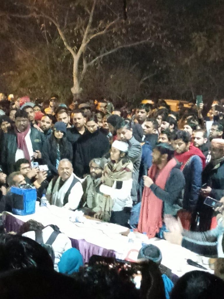 Vikrant Massey tweet media