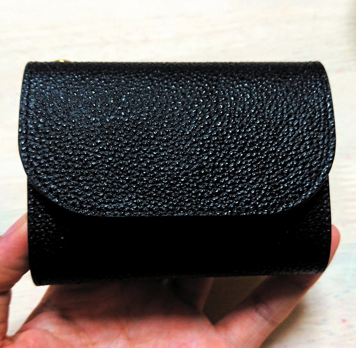 simplefixie's tweet photo. 黒桟革の黒ゲット
#COTOCUL
#小さな財布 https://t.co/II3rsIHOaS