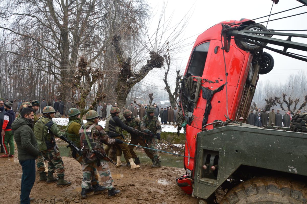 adgpi's tweet photo. #IndianArmy rescued accident victims including a women &amp; three children who had met with an accident in #Bandipora #Kashmir. Precious lives were saved by swift evacuation &amp; timely response by local army unit.

#NationFirst
#WeCare. https://t.co/uDFDgtQlHz