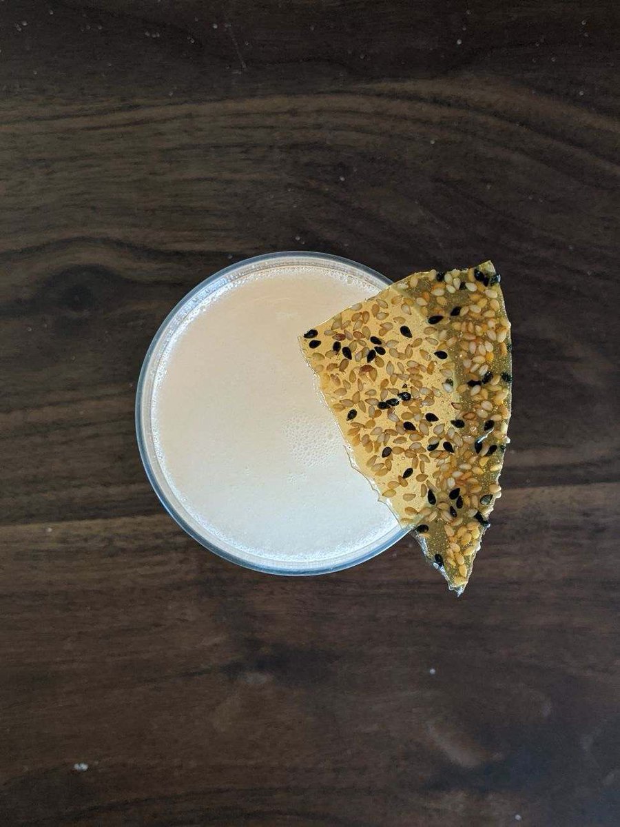 bardo_clt's tweet photo. Inspired by Caperitif’s ghostly resurfacing after 100 years, Give Up the Ghost symbolizes starting a #newyear and letting go of what haunts us. 
@ReykaVodka / @AABadenhorst’s #Caperitif / toasted sesame / thyme / grapefruit / lime. https://t.co/is9zygAh4G