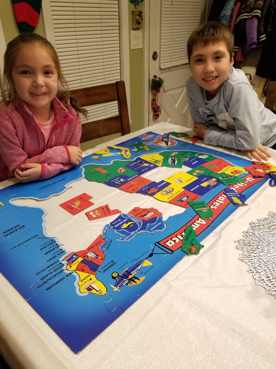 HpsOcr's tweet photo. Family Connect Night at OCR!  We love seeing our families so happy together! https://t.co/x9iAsPt1Or
